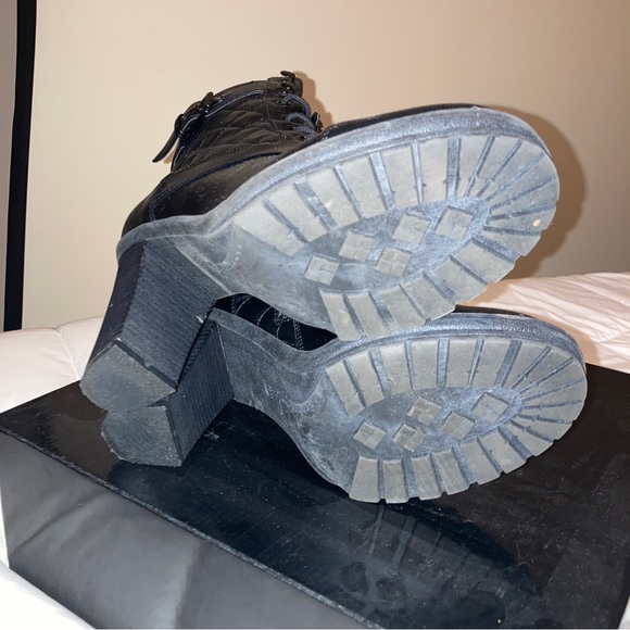 G by Guess Gift Heeled Boot Womens 8.5 - Picture 7 of 7